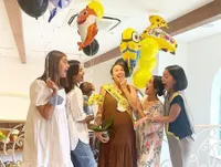 6 Potret Baby Shower Nadine Chandrawinata, Digelar Meriah Bersama Sahabat - Tampil Cantik Aura Keibuan Makin Terpancar
