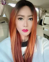6 Potret Inul Daratista Foto Selfi di Dalam Mobil, Tetap Cantik dengan Rambut Lurus dan Ekspresi Datar