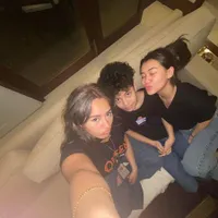 6 Potret Kebersamaan Keanu Massaid dengan Aaliyah dan Zahwa, Tetap Rukun Setelah 10 Tahun Kepergiaan Ayah - Bikin Netizen Terharu
