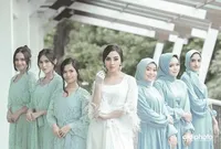 6 Potret Kemesraan Lesti dan Rizky Billar di Pernikahan Ali Syakieb dan Margin Wieheerm, Kompak Pose Kocak di Photobooth