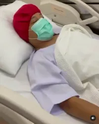 6 Potret Kondisi Anang Hermansyah yang Sedang Dirawat di Rumah Sakit, Minta Doa Sebelum Jalani Operasi - Sudah Kembali Ceria