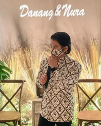 6 Potret Rizki DA Kondangan Tanpa Nadya Mustika Maupun Baby Syaki, Ramai Dijodohkan dengan Salshadilla Juwita - Pakai Batik Seragam Keluarga Iis Dahlia