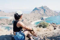 6 Potret Sandrinna Michelle Bintang Sinetron 'DARI JENDELA SMP' Saat Menyelam, Bahagia Banget - Tetap Penuh Pesona
