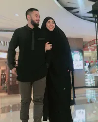 6 Potret Uki Pasca Hengkang Dari NOAH, Semakin Religius - Lakukan Banyak Kegiatan Sosial