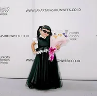 7 Anak Perempuan Seleb yang Gaya OOTD-nya Kerap Curi Perhatian, Manis dan Menggemaskan
