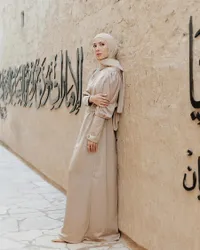 7 Fakta Ratna Galih yang Suaminya Diduga Terjerat Utang Fantastis, Kerap Liburan ke Luar Negeri