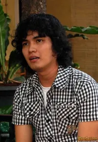 7 Foto Jadul Aldi Taher Saat Muda, Dulu Ganteng Banget Idola Banyak Wanita