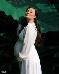 7 Foto Maternity Shoot Terbaru Asmirandah & Jonas Rivanno, Pamer Baby Bump - Ciuman Mesra