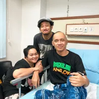 7 Foto Terakhir Agung Hercules Bersama Teman Seleb Sebelum Meninggal