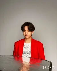 7 Foto Visual Member BTS di Photoshoot D Icon Magazine, V - Jungkook Nggemesin Banget!