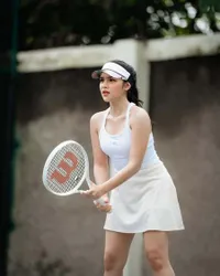 7 Foto Cantik Davina Karamoy Saat Main Tenis, Body Goals Memikat Bikin Salfok