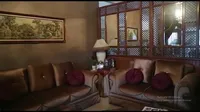 7 Penampakan Rumah Sahila Hisyam yang Mewah Berkonsep Light Classic serta Bernuansa Cokelat dan Merah Hati