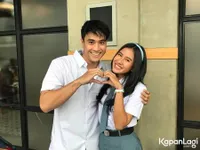 7 Pose Gemas Shenina Cinnamon dan Yesaya Abraham Tanggapi Pro Kontra Pemilihan Pemeran Serial 'DIA ANGKASA'