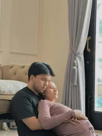 7 Potret Aaliyah Massaid & Thariq Halilintar Kompak Ikut Prenatal Yoga Jelang Kelahiran Anak Pertama, Siap Jadi Orang Tua
