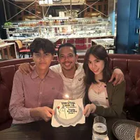 7 Potret Adilla Dimitri Rayakan Ultah Bareng Dua Anaknya, Sederhana - Penuh Makna