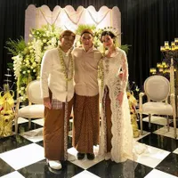 7 Potret Al Ghazali & Alyssa Daguise di Pernikahan Thariq Halilintar - Aaliyah Massaid, Ramai Didoakan Nyusul