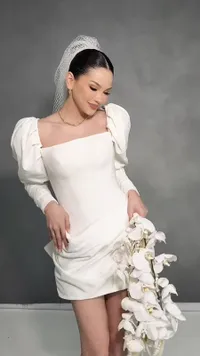 7 Potret Al Ghazali & Alyssa Daguise Pakai Baju Pengantin, Ikuti Tren Kim Seon Ho Smile Challenge