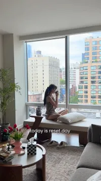 7 Potret Apartemen Sabrina Chairunnisa di New York dengan Desain Modern Minimalis