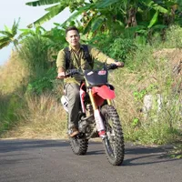 7 Potret Arie Dwi Andhika Suami Ardina Rasti, Tetap Mesra Bak Pacaran Meski Sudah 7 Tahun Menikah - Family Man Abis