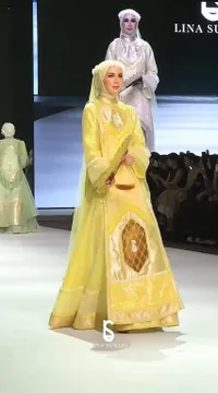7 Potret Arumi Bachsin Tampil Berhijab Jadi Model Fashion Show, Cantik Bak Bidadari