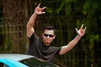 7 Potret Asiknya Pratama Arhan Latihan Drifting, Didampingi Rifat Sungkar!