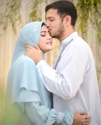 7 Potret Bahagia Rifky Balweel dengan Sang Istri di Tengah Penantian Anak Kedua