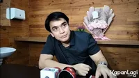 7 Potret Billy Syahputra yang Ikhlas Sisihkan Rezeki untuk Pembangunan dan Keperluan Masjid Dekat Makam Olga, Tunaikan Nazar 
