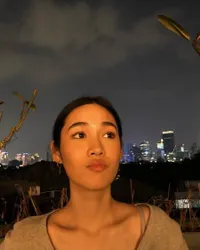 7 Potret Cantik Aisha Nurra Datau yang Makin Eksis di Dunia Akting, Jalani Karier Tanpa Beban Nama Besar Sang Ibu