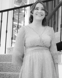 7 Potret Cantik Amanda Manopo Pamer 'Baby Bump', Auranya Kayak Bumil Beneran - Bikin Netizen Gemas