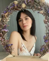7 Potret Cantik Renata Kusmanto yang Lama Tak Terlihat, Tetap Memesona di Usia 38 Tahun
