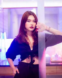 7 Potret Cesen Istri Marshel Widianto, Bongkar Alasan Tak Pernah Unggah Foto Sang Suami di Medsos