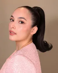 7 Potret Chelsea Islan yang Baru Ulang Tahun ke-30, Cantiknya Makin Paripurna - Nggak Kelihatan Sudah Kepala Tiga