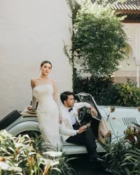 7 Potret Detail Penampilan Aaliyah Massaid di Foto Prewed Terbaru, Dipuji Secantik Princess