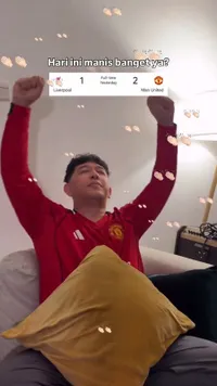 7 Potret Donne Maula Suami Yura Yunita Sumringah Banget Usai MU Menang Atas Liverpool, Kopi Hitam Terasa Manis