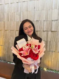 7 Potret Ersa Mayori Lulus S-2, Akui Tidak Mudah dan Penuh Perjuangan