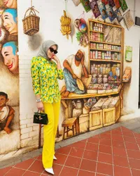 7 Potret Fashion Syahrini Selama Jalani Puasa Ramadan di Singapura, Dipuji Makin Cantik dan Simple Elegan