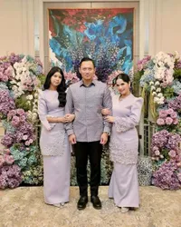7 Potret Gaya Kompak Annisa Pohan dan Almira Selama Lebaran, Cantiknya Ibu dan Anak Makin Mirip