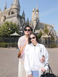 7 Potret Gaya Liburan Mahalini dan Rizky Febian ke Jepang, Tampil Bak ABG Pacaran