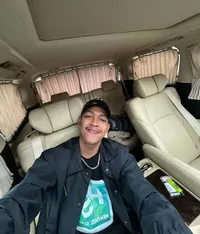 7 Potret Hasan Toys yang Dikabarkan Dekat dengan Ria Ricis, Sempat Kondangan Bareng