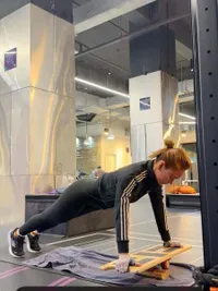 7 Potret Inul Daratista Pamerkan Buah dari Berpuasa selama Ramadan, Hasil Lab-nya Baik