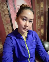 7 Potret Inul Daratista saat Berolahraga, Jaga Kebugaran Tubuh di Usia 46 Tahun  