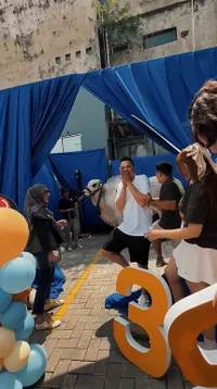 7 Potret Irfan Hakim Beri Sapi Super ke Raffi Ahmad Sebagai Kado Ultah