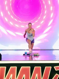 "7 Potret Jennifer Bachdim Jadi Coach di Acara Olahraga, Keluarga yang Ikut Jadi Peserta