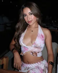 8 Potret Jennifer Coppen Tolak Dijodoh-Jodohkan Netizen, Biarkan Gue Jadi Janda Hot