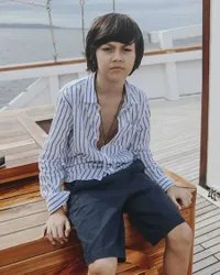 7 Potret Jeremiah Alric Dimitri Putra Wulan Guritno yang Kini Beranjak Remaja, Makin Ganteng dan Hobi Berkuda 