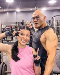 7 Potret Kebersamaan Sabrina Chairunnisa Bareng Deddy dan Azka Waktu Nge-gym, Didoakan Segera Menikah