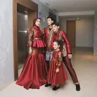 7 Potret Keluarga Fairuz & Sonny Septian Kompak Sambut Ramadan, Didoakan Sehat dan Jauh Dari Hal Buruk