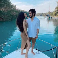 7 Potret Kevin Aprilio dan Vicy Melanie Liburan Mewah di Kepulauan Seribu, Pamer Kemesraan di Yacht