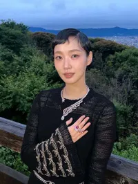 7 Potret Kim Go Eun Tampil Elegan di Event Chanel, Pancarkan Pesona Mewah dengan Latar Keindahan Jepang