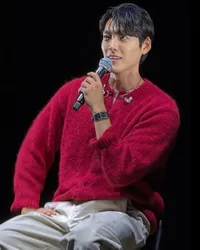 7 Potret Kim Woo Bin Gelar Fan Meeting 'Woobin's Diary', Obati Kerinduan Fans Setelah 5 Tahun
